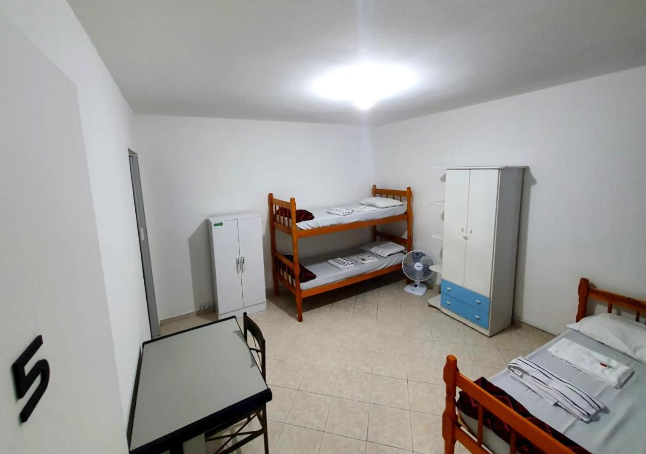 Hostel Airport Rooms Diadema Bagian luar foto